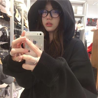 等爱的女神